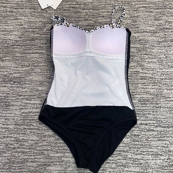 Leilani Floral Print Solstice One Piece Size - Picture 10 of 13